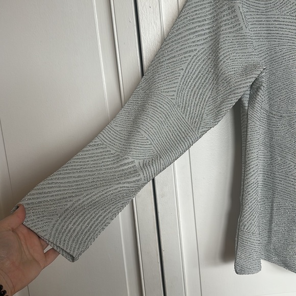 Sparkly long sleeve - Picture 5 of 8